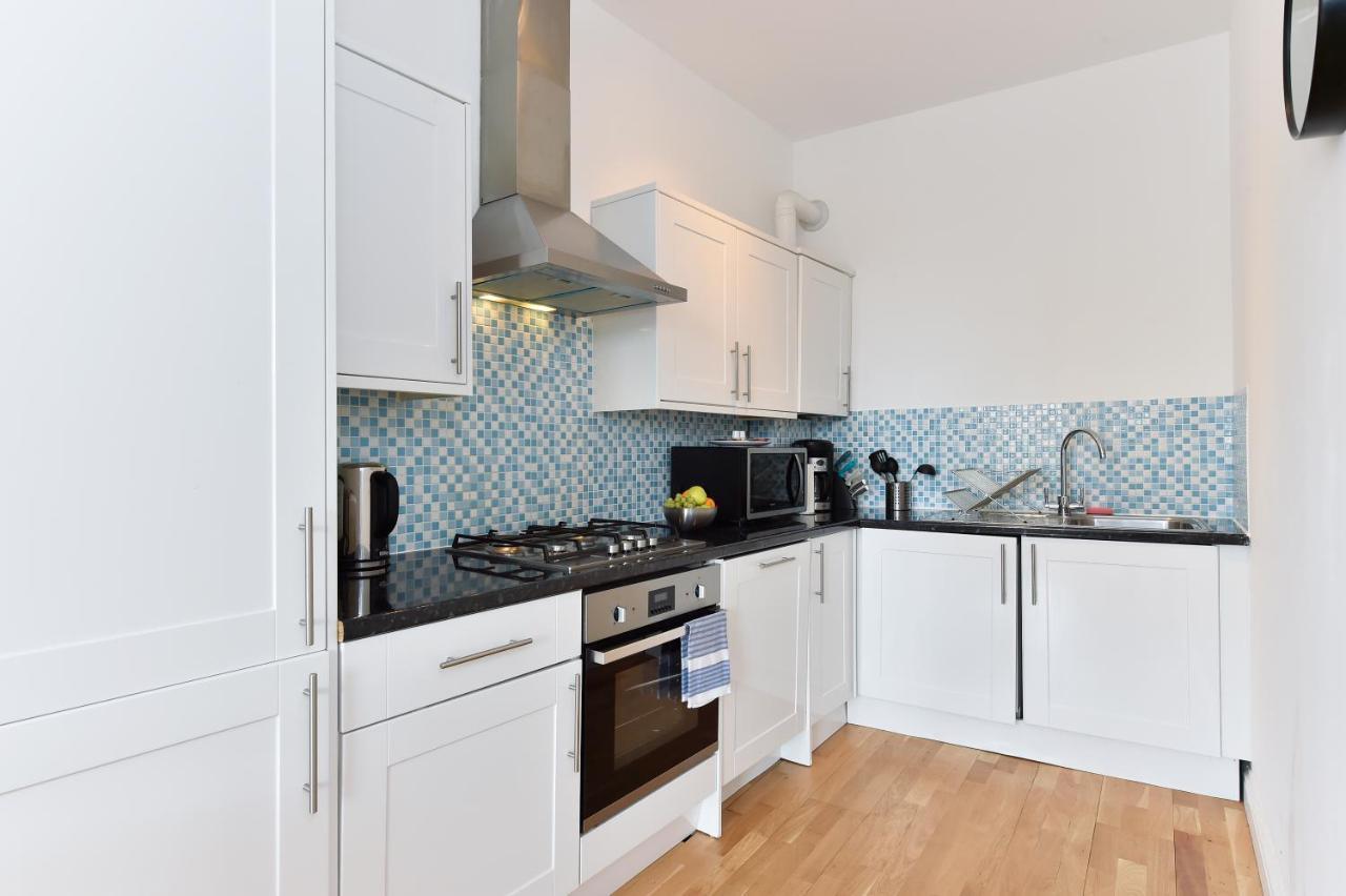 Regents Canal Apartments London Exterior photo